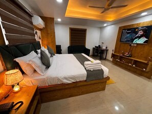 Executive Room | Down comforters, iron/ironing board, free WiFi - Stayvilla Prime (Ranchi)
