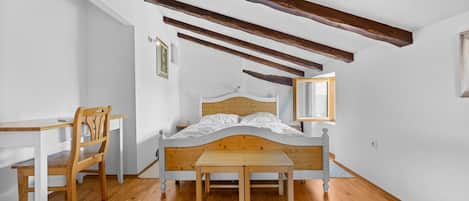 3 Schlafzimmer, Bügeleisen/Bügelbrett, kostenloses WLAN, Bettwäsche