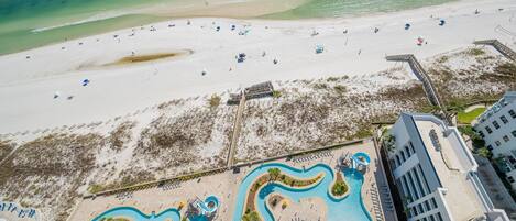 Appart'hôtel, 3 chambres | Plage