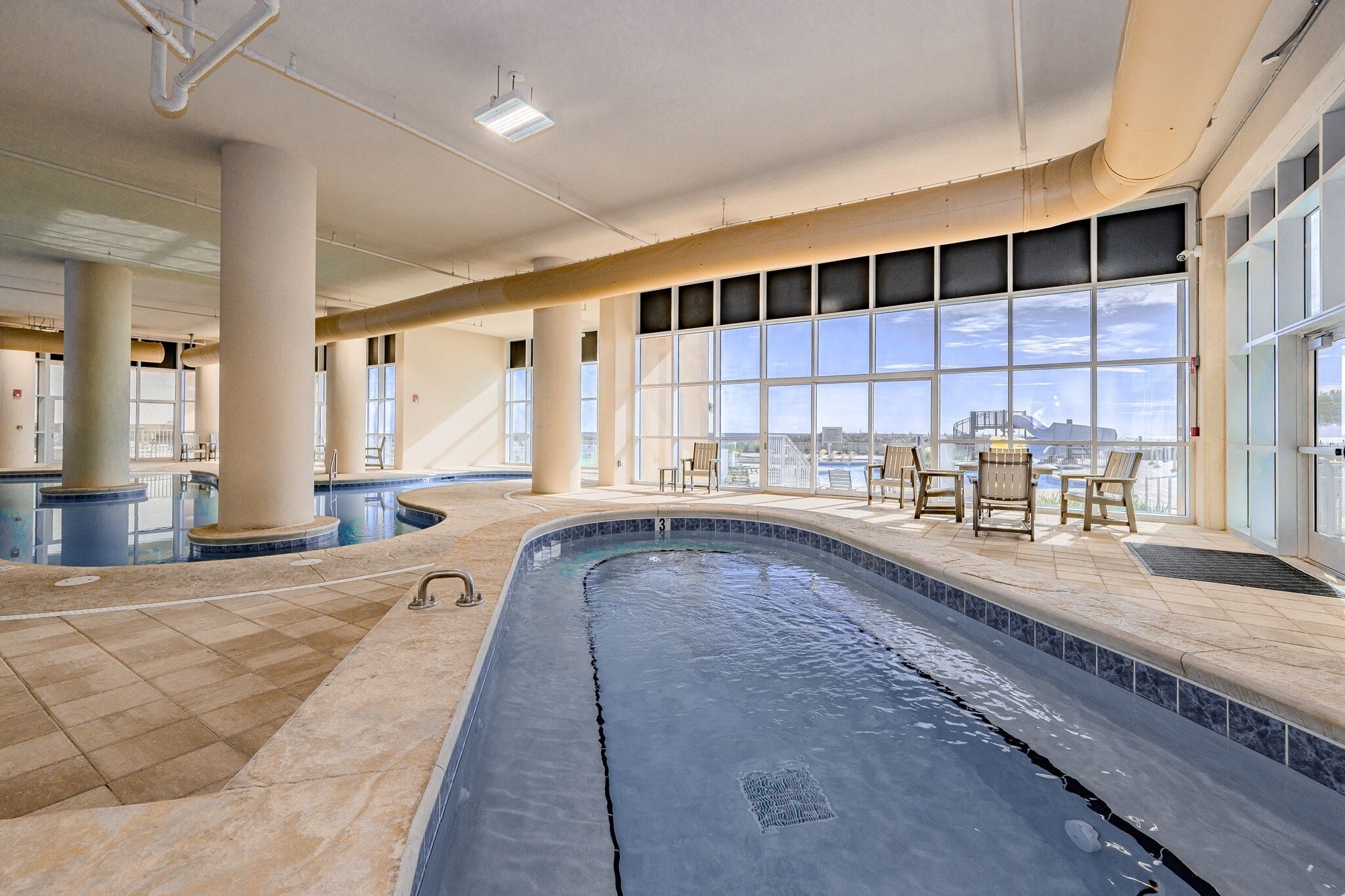 Condo, 3 chambres | Piscine | Piscine intérieure, piscine extérieure