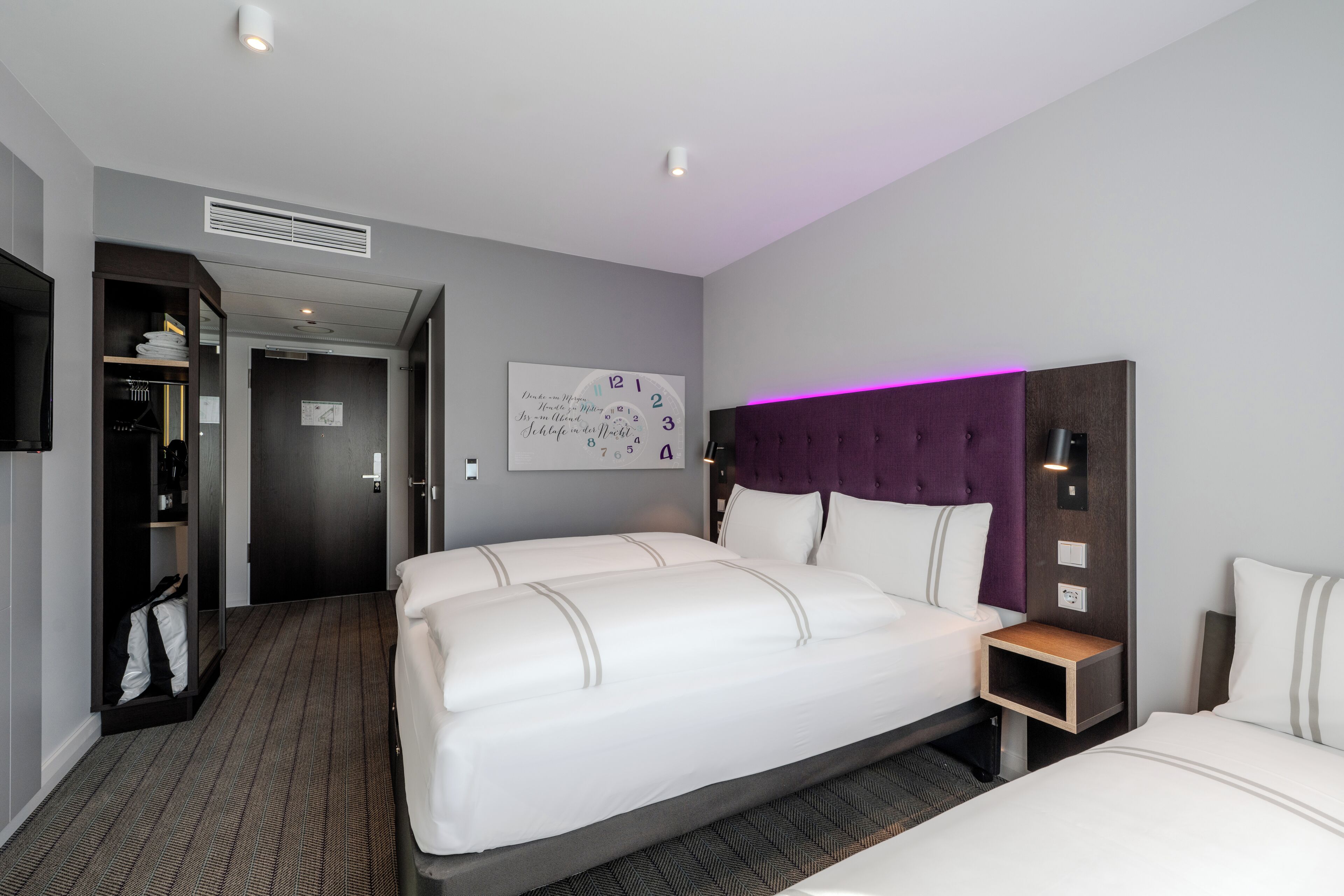 Standard Triple Room | Free WiFi