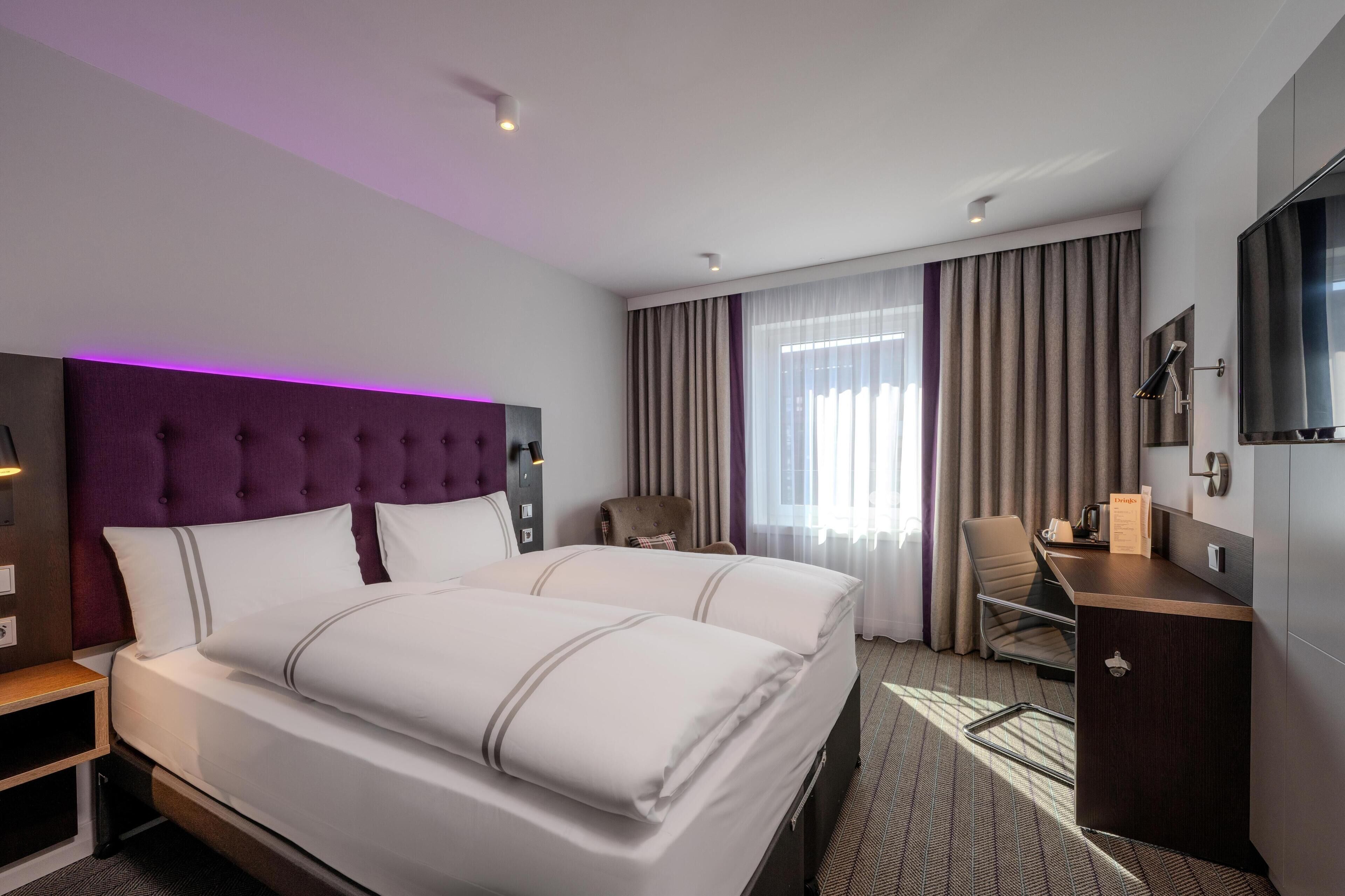 Standard Double Room | Free WiFi, bed sheets