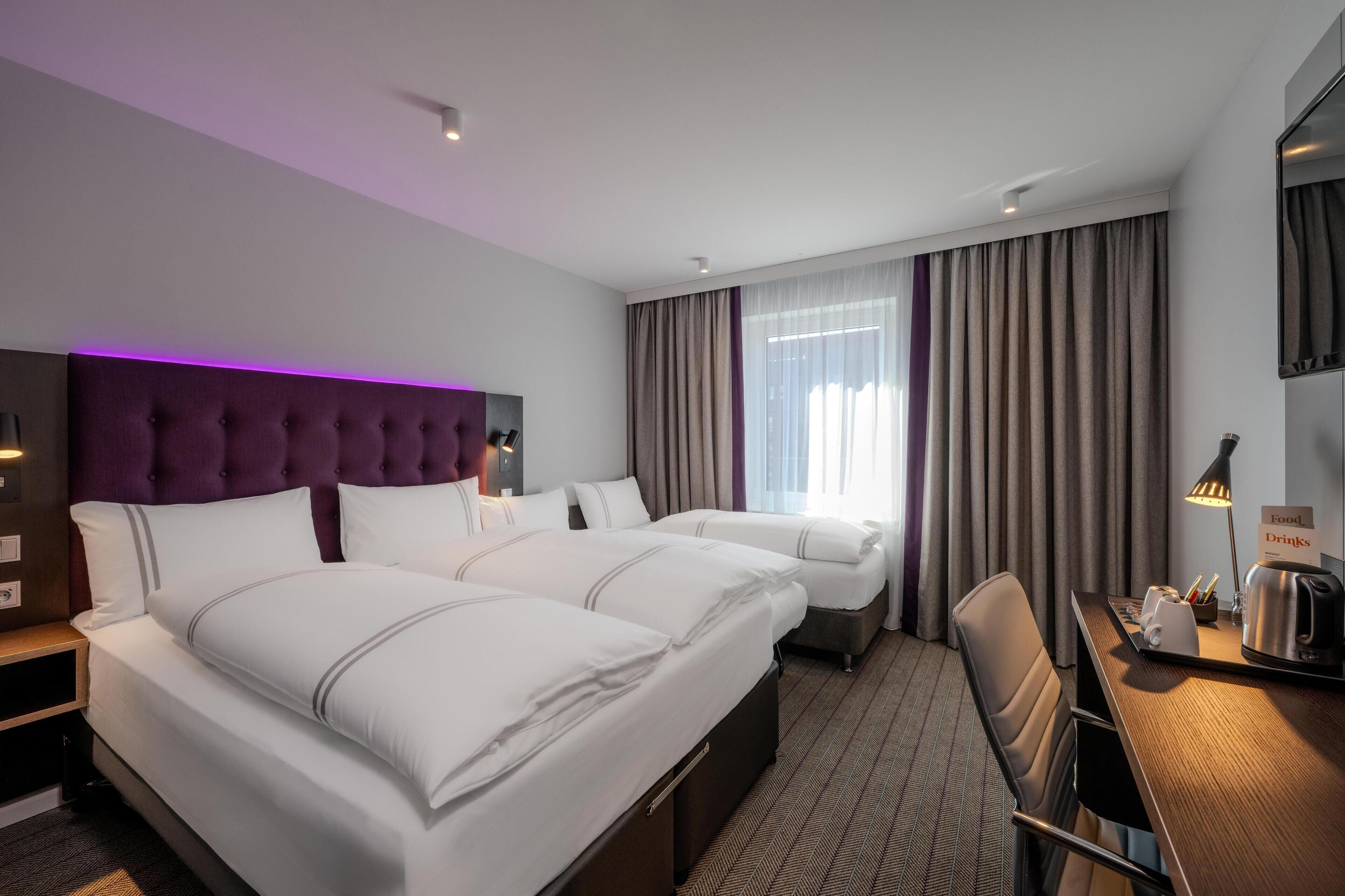 Standard Quadruple Room | Free WiFi, bed sheets