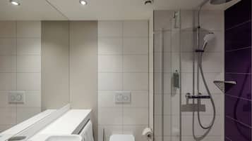 Standard Double or Twin Room | Bathroom | Soap, toilet paper