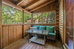 Cabin, 2 Bedrooms | Bahagian dalam