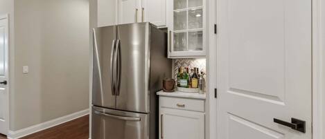 Condo, 2 Bedrooms | Interior