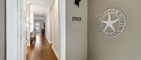 Condo, 2 Bedrooms | Interior