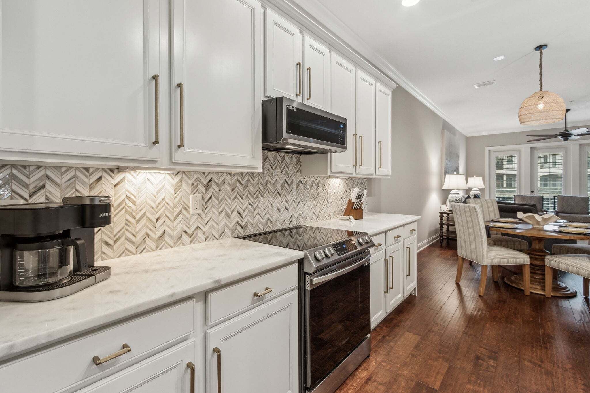 Condo, 2 Bedrooms | Private kitchen | Fridge, oven, coffee/tea maker, toaster