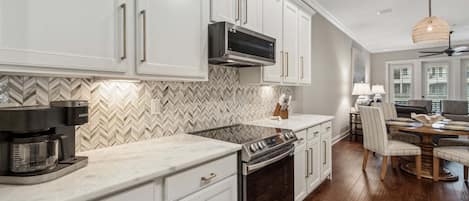 Condo, 2 Bedrooms | Private kitchen | Fridge, oven, coffee/tea maker, toaster