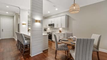 Condo, 2 habitaciones | Restaurantes