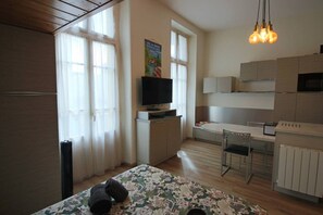 Interior - Studio 25m², en hyper centre-ville (Aix-les-Bains)