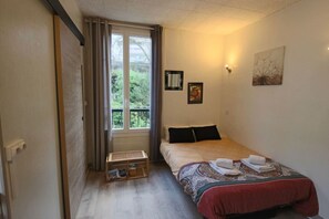 Iron/ironing board, travel cot, WiFi, bed sheets - Studio 14m², accès extérieur, proche ville (Aix-les-Bains)