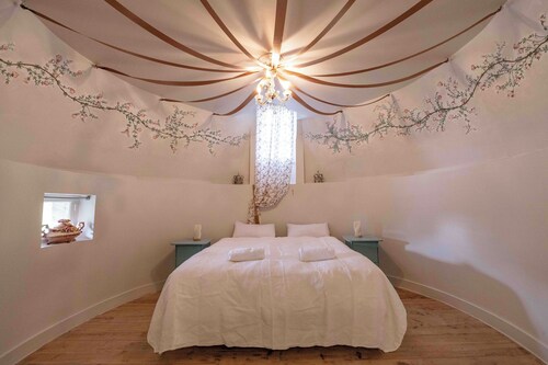 Lovely 5-bedroom elegant castle in Sainte-Sévère-sur-Indre for your stay