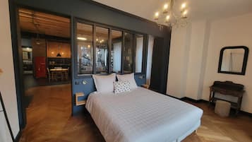 Fer et planche Ă repasser, Wi-Fi, draps fournis