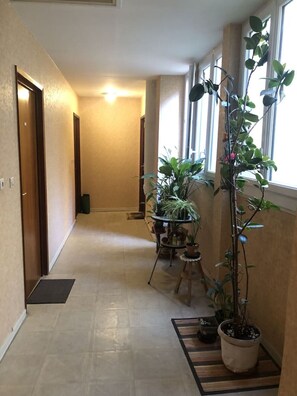 Interior - Studio 28m², en hyper centre-ville (Aix-les-Bains)