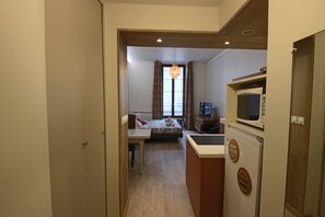 Interior - Studio 28m², en hyper centre-ville (Aix-les-Bains)