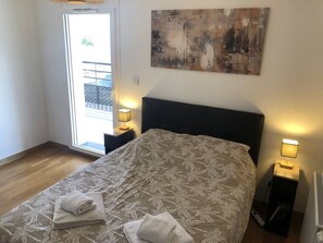 Soundproofing, iron/ironing board, free WiFi, bed sheets - Appartement 46m² 1 chambre, parking, proche du lac (Aix-les-Bains)