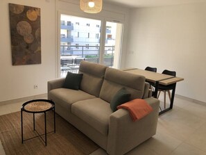 TV - Appartement 46m² 1 chambre, parking, proche du lac (Aix-les-Bains)