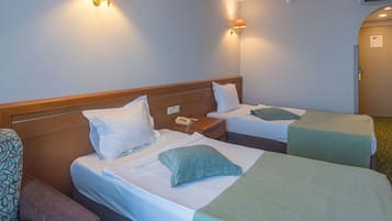 Family Room, Balcony, Mountain View