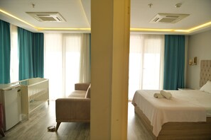 Room, Sea View | Laptop workspace, free WiFi - paşa tatil köyü (Trabzon)