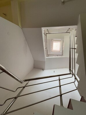 Interior detail - Hotel Home Inn Bodhgaya (Bodh Gaya)