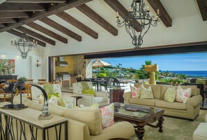Dining - 6BR Puerto Los Cabos Retreat | Infinity Pool, Beach Club, Walkable Beaches & Near San Jose (San Jose del Cabol)