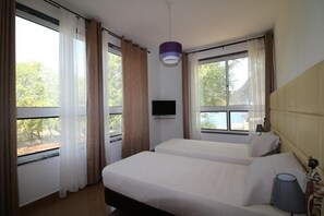 Caja de seguridad en la habitación y wifi gratis 