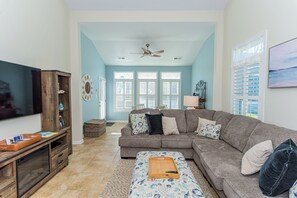 Smart TV, fireplace, books, video library - Reilly's Roost a Beautiful 3 bed, 2.5 bath home located in Bayside Community with Indoor/Outdoor pools, Fitness, Tennis, On-site Restaurant, Bay & More! Many Child Friendly Travel Accommodations! (Selbyville)