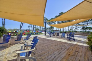 Terrace/patio - Reilly's Roost a Beautiful 3 bed, 2.5 bath home located in Bayside Community with Indoor/Outdoor pools, Fitness, Tennis, On-site Restaurant, Bay & More! Many Child Friendly Travel Accommodations! (Selbyville)