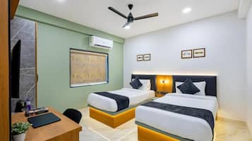 Schreibtisch, kostenloses WLAN