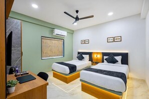 Schreibtisch, kostenloses WLAN