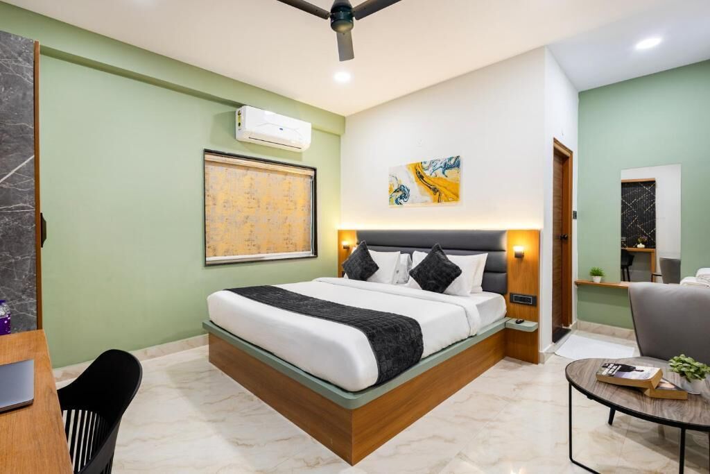 Schreibtisch, kostenloses WLAN