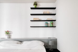 Iron/ironing board - Hostmate - Milano - Lunigiana - Stazione Centrale (Milano)