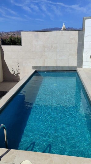 Beheizter Pool