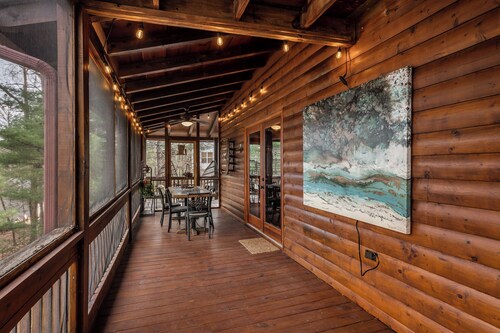 Welcome to Pine and Buck Lodge, a perfect 3 bedroom 2.5 bathroom get away