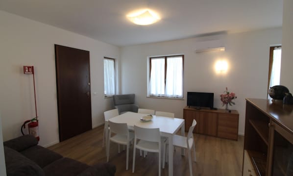 Villa, 3 Bedrooms, Balcony, Garden View | Dining room - Villa With Private Fenced Garden (Lignano Sabbiadoro)