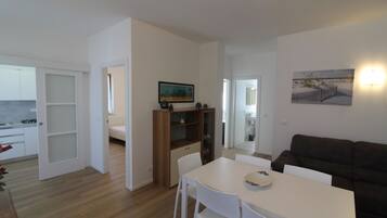 Villa, 3 Bedrooms, Balcony, Garden View | Living room
