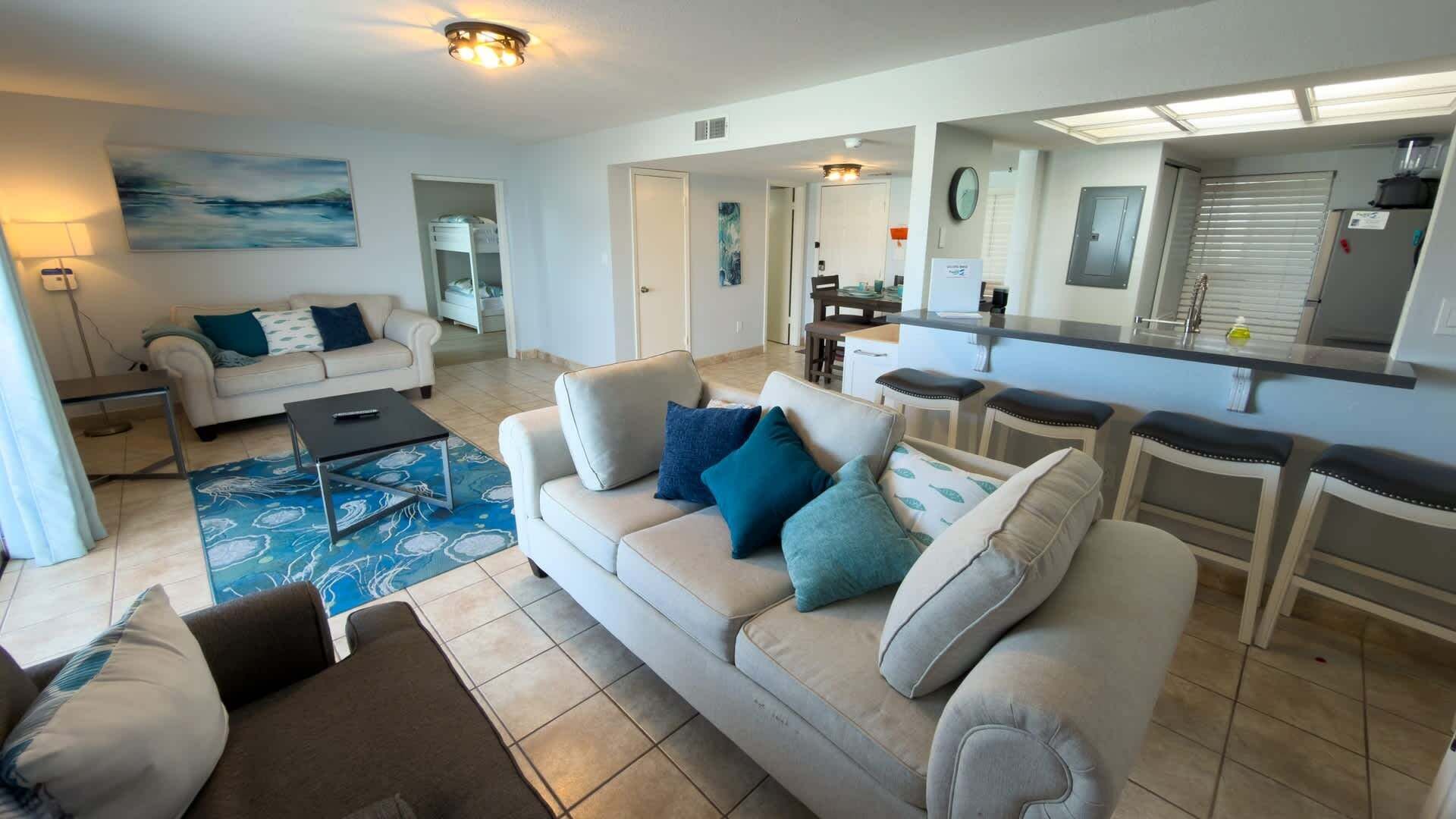 Apartment, 2 Bedrooms | Living area