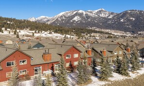 Exterior - Big Sky Vacation Rentals: Candlelight Meadows (Big Sky)