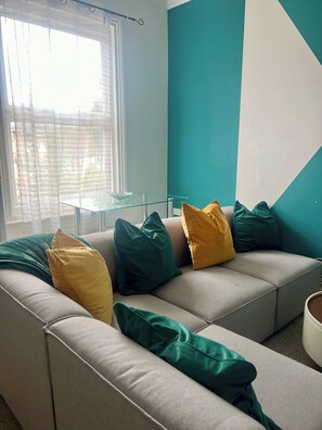 Apartament, 2 dormitoris | Sala d'estar