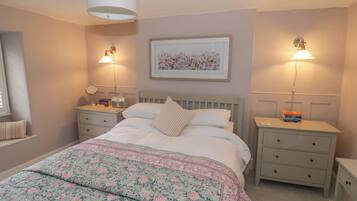 3 bedrooms, individually decorated, individually furnished, free WiFi