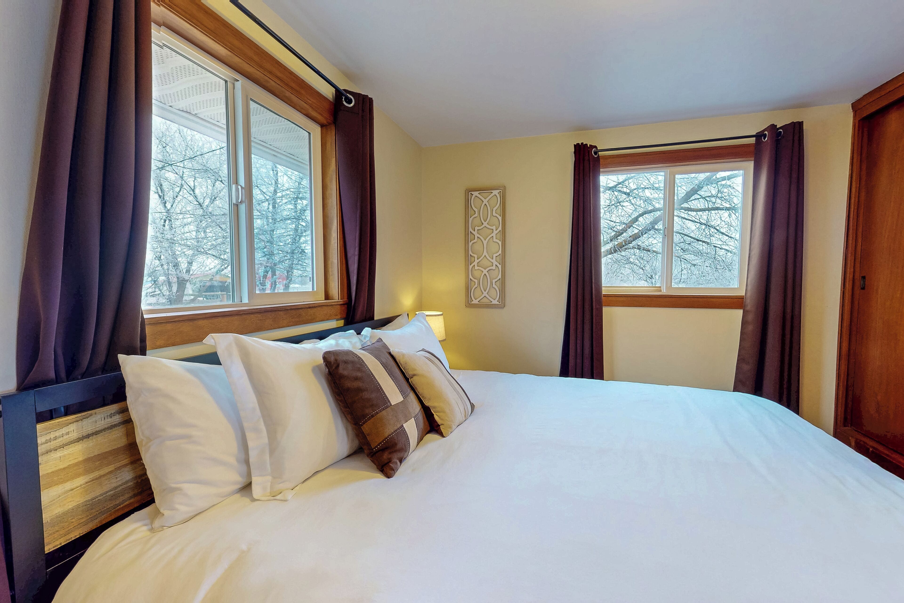 3 habitaciones, tabla de planchar con plancha y wifi gratis 