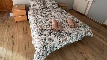 Wifi gratis y ropa de cama