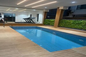 Pool - Lekki Lagos-Nigeria 2BR Premium SmartHome by SereneSpaces (Lagos)