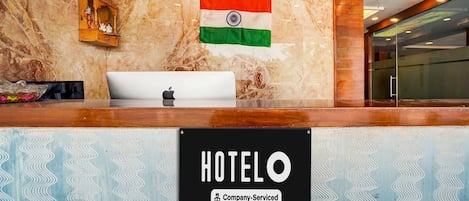 하우스 | 리셉션