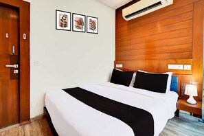 1 bedroom - Hotel O Airport Road (Ahmedabad)