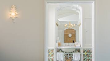 Junior Suite, City View (Prestige) | Egyptian cotton sheets, premium bedding, down comforters