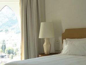 Lighthouse Suite, Sea View | In-room safe, soundproofing, iron/ironing board, free WiFi - Villa Helios Capri (Capri)