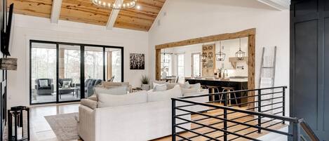 Televisión, chimenea