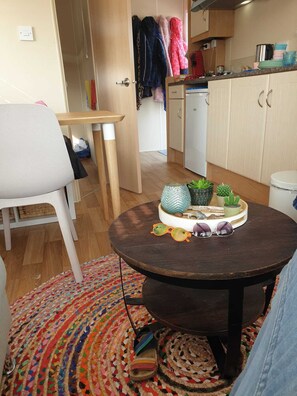 Interior - 2 minutes from the beach! Mobile home Duingras Ameland (Nes)